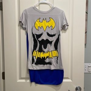 NWOT Batgirl t-shirt with detachable cape and unworn mask, size large.